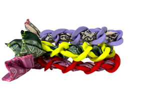 Lilly Chain 01