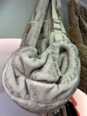Peluche Paradise Carrying Bag - Luxury