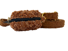 Porte-merde porte-cacs en peluche de cannelle