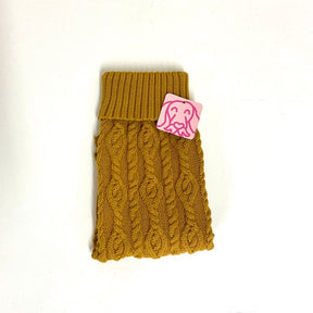 Mustard pullover