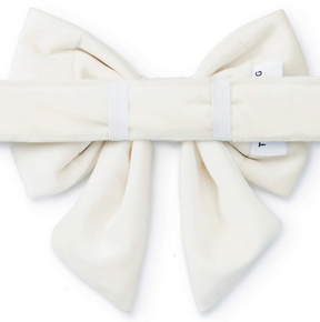 Ivory Velvet Lady Strik